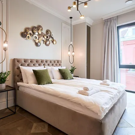 Old Town Pearl Apartmán *